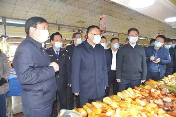 1207常委1.jpg